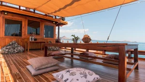 sewa kapal phinisi jofiel