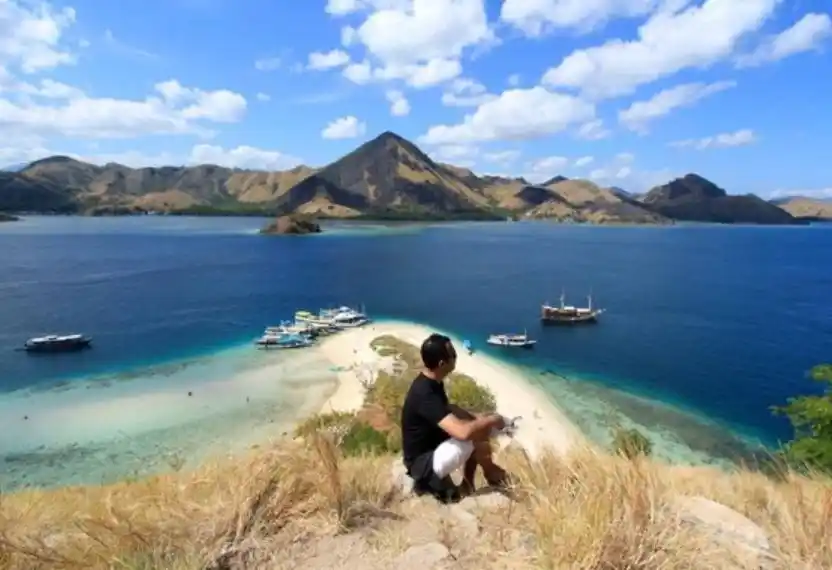 keindahan pulau kelor